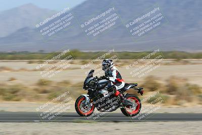 media/Apr-10-2022-SoCal Trackdays (Sun) [[f104b12566]]/Speed Shots Back Straight (930am)/